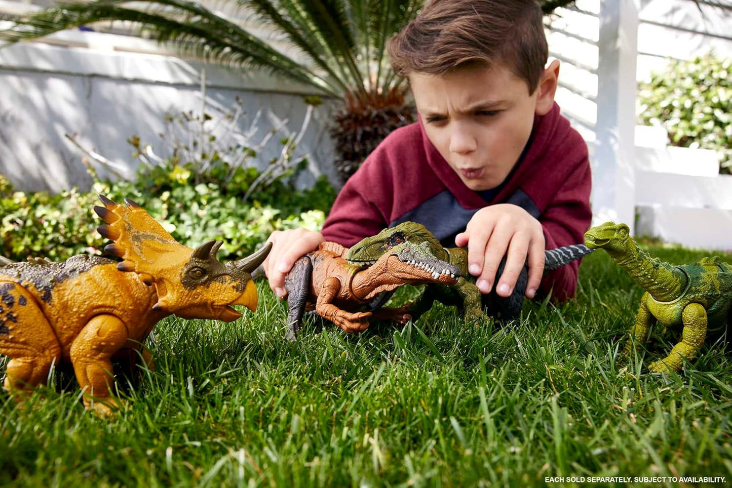 Jurassic World Dino Trackers Regaliceratops Action Figure [Wild Roar]