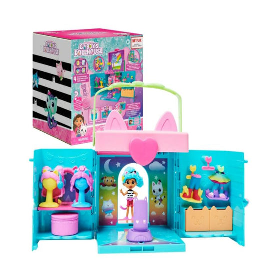 Gabby’s Dollhouse, Dress-Up Closet Portable Playset with a Gabby Doll, Surprise Toys and Photo Shoot Accessories, Kids Toys for Ages 3 and up