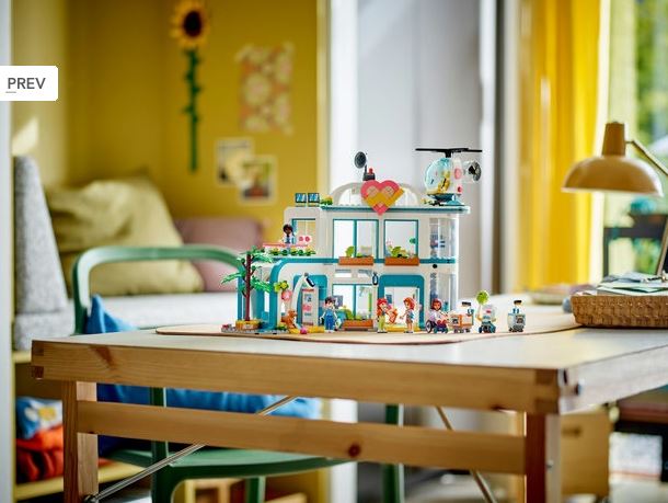 LEGO 42621 Heartlake City Hospital